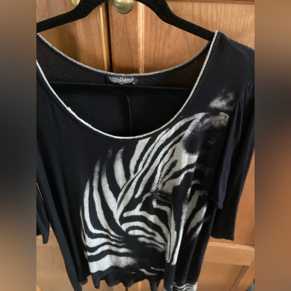 COPY - Vanilla Sugar Zebra 3/4 sleeves Bling eyes Size 1X Super soft Flows Comfy - Picture 3 of 6